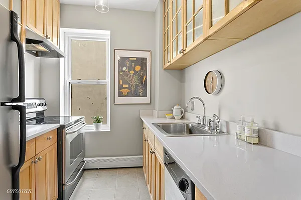 Sold by Corcoran | media 4