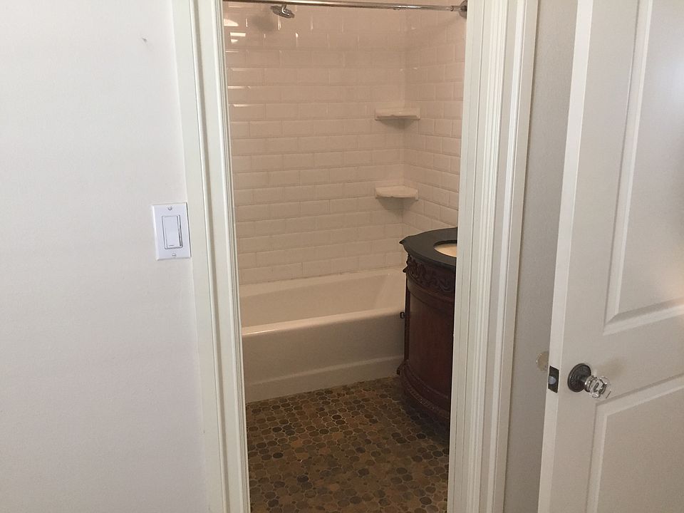 2nd image of 2350 Redcoach Ln
