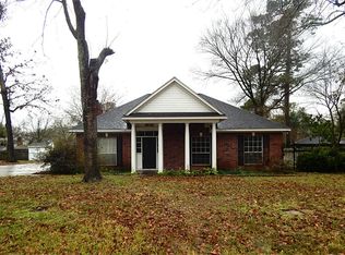 19011 Lockridge Dr, Spring, TX 77373