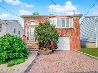 151 Abingdon Ave, Staten Island, NY 10308