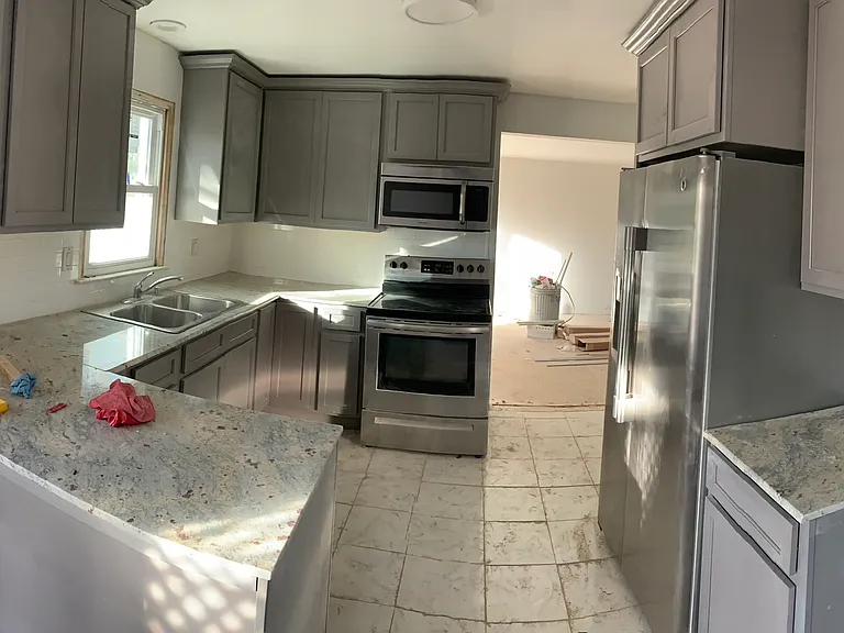 1035 Calkins Rd — Photo 13