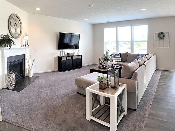 4th image of 5603 Golden Aster Dr