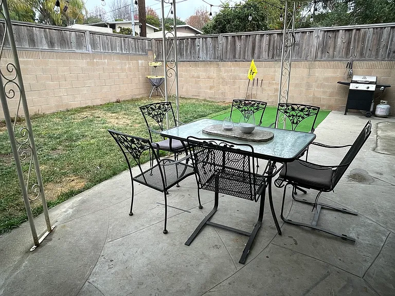 8630 Stanmoor Dr — Photo 17