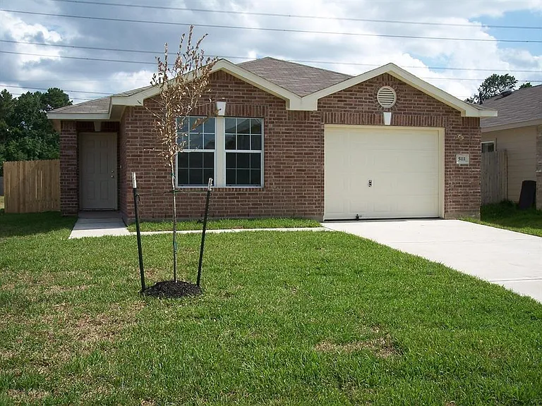 5111 Roth Forest Ln — Photo 1