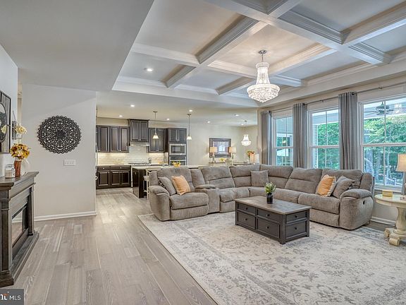 4th image of 31099 Barefoot Cir