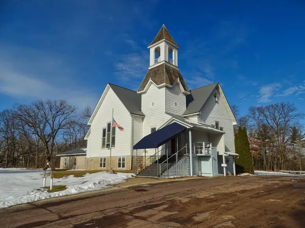 N6313 N Prescott St, Arkansaw, WI 54721