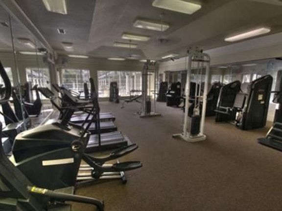 4th image of 17110 Carrington Park Dr APT 823