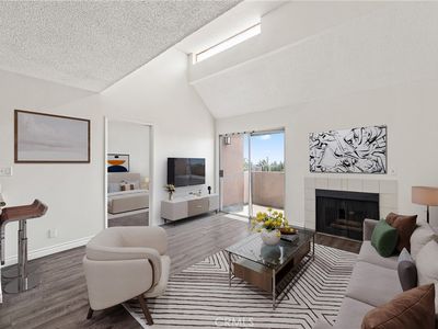 450 E 4th St APT 419, Santa Ana, CA, 92701