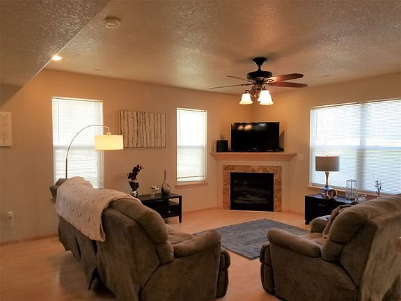 5th image of 1110 Nolan Ct