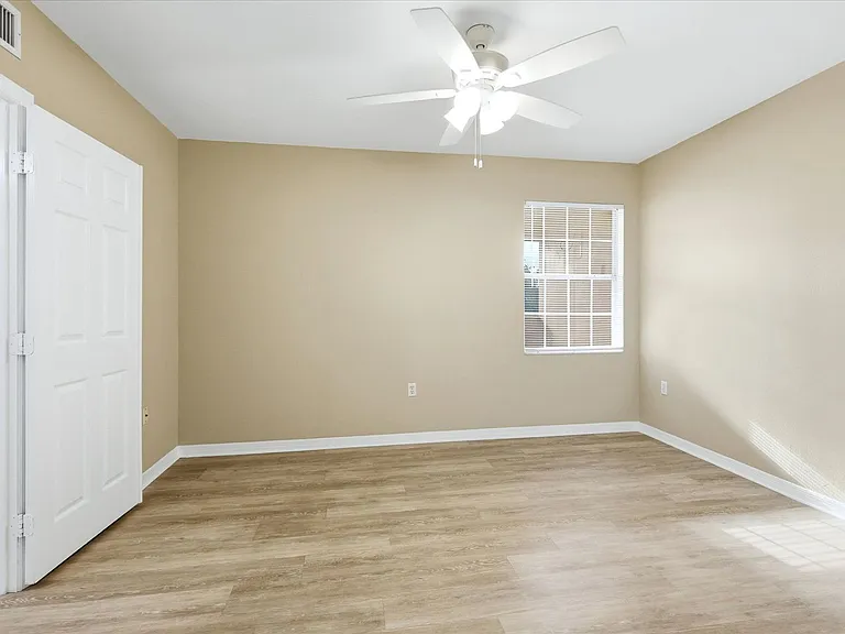 1015 Villagio Cir #202 — Photo 21