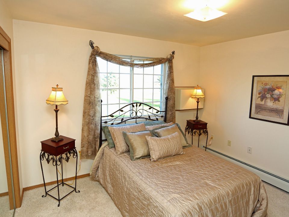 Stoneridge Apartments 17811795 Grant St De Pere WI Zillow