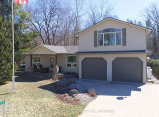 5333 Broadview Ave, Lambton Shores, ON N0N1J7