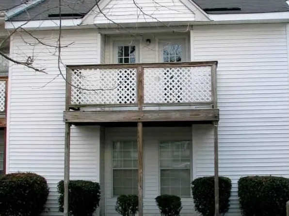 84 Emeraude Plag #A, Hampton, VA 23666