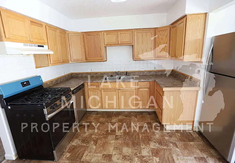 2257 Countrywood Dr SE — Photo 2