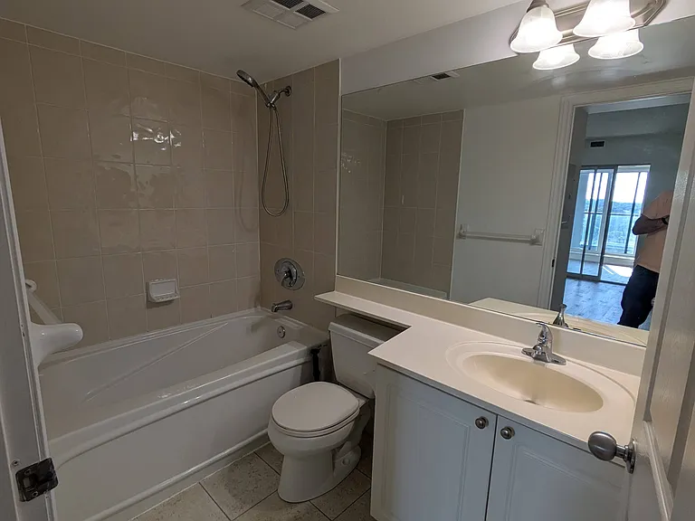 30 Harrison Garden Blvd #1906 — Photo 5