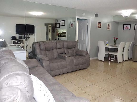 5th image of 7262 Golf Colony Court #204