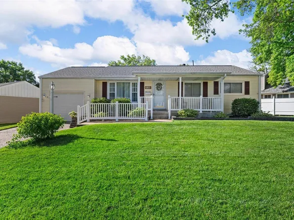 7152 Val Brook Ln, Saint Louis, MO 63123