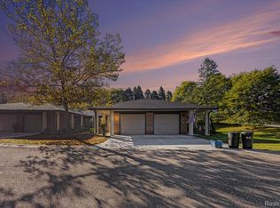 985 Wexford Way, Rochester, MI 48307