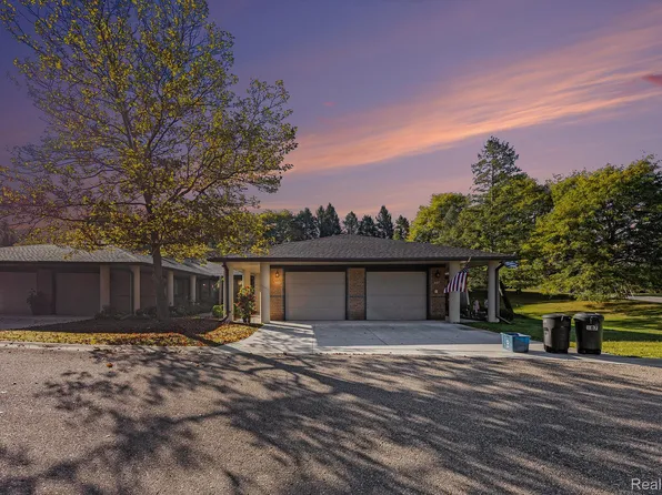 985 Wexford Way, Rochester, MI 48307