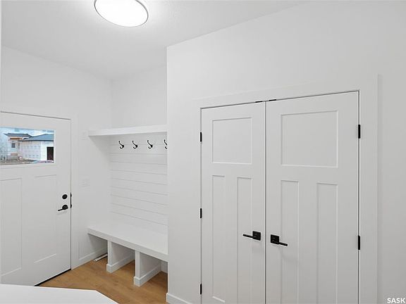 2nd image of 856 Nightingale ROAD