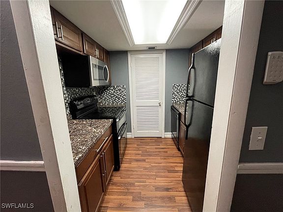 3rd image of 2366 E Mall Dr APT 321