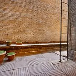 Rented by Barkoff Residential 