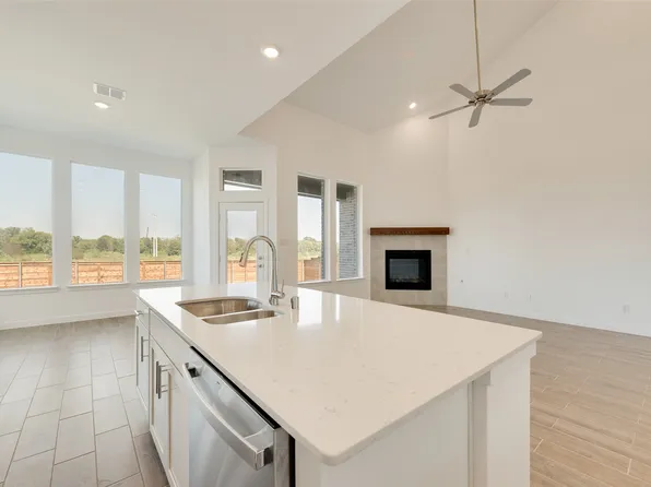 2804 Reuter Ave, Fort Worth, TX 76179
