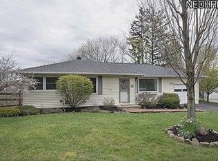 394 North St, Chagrin Falls, OH