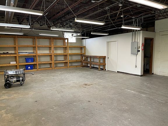 3rd image of 60 Fredericka St #1