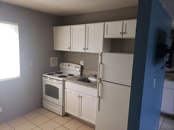 4th image of 3730 Palos Verdes St