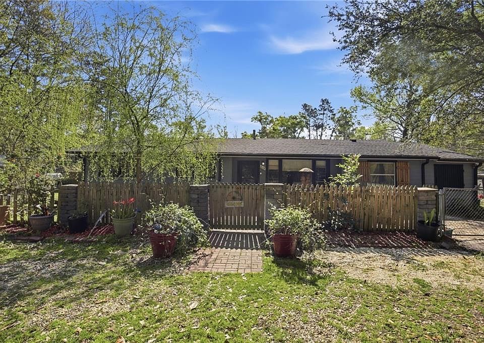 1st image of 428 N Pierce St