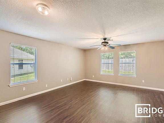 5th image of 11811 Belle Ct