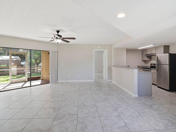 2nd image of 2625 Heathcote Dr #2647