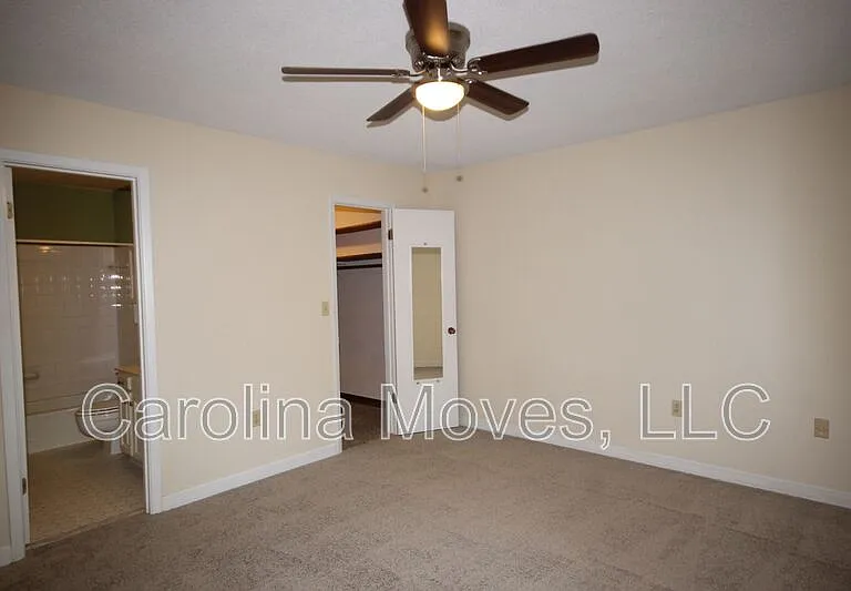 324 Skylark Cir — Photo 13