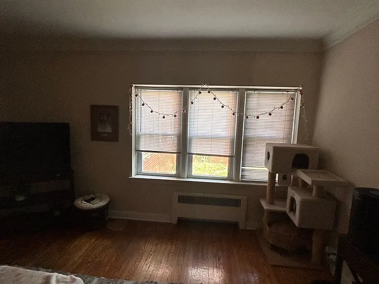 5425-33 W Martin Dr — Photo 10