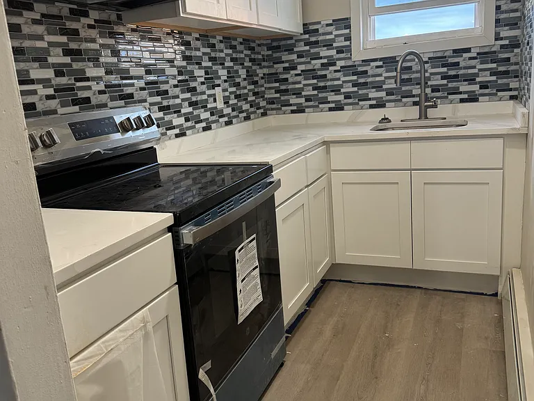 39 Opper St #3 — Photo 7