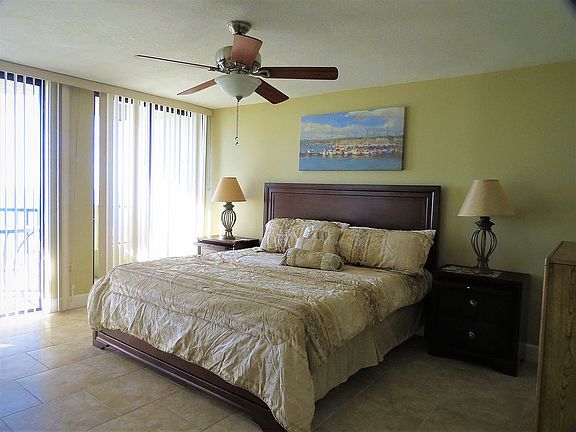 4th image of 1290 Gulf Blvd APT 1206