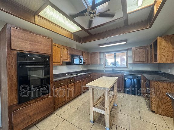 2nd image of 2910 N 193rd Ave