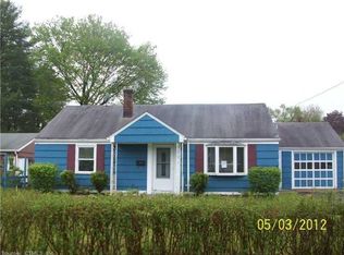 145 Crescent Dr, East Hartford, CT 06118