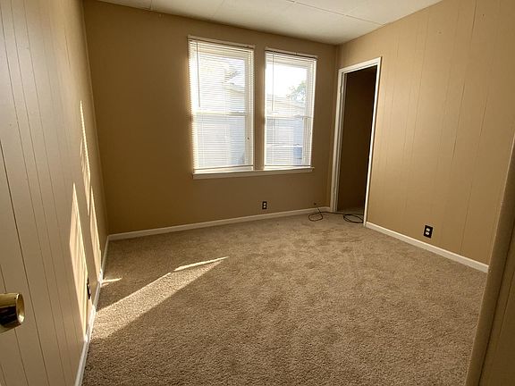 4th image of 709 E Norris Dr