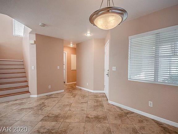 4th image of 1116 Milpas Ln