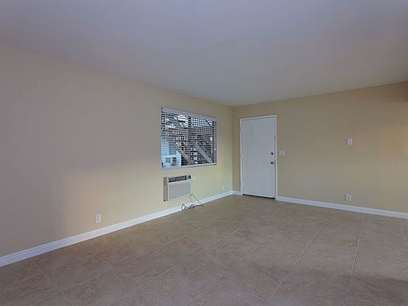 3rd image of 1318 Mountain Ave APT F