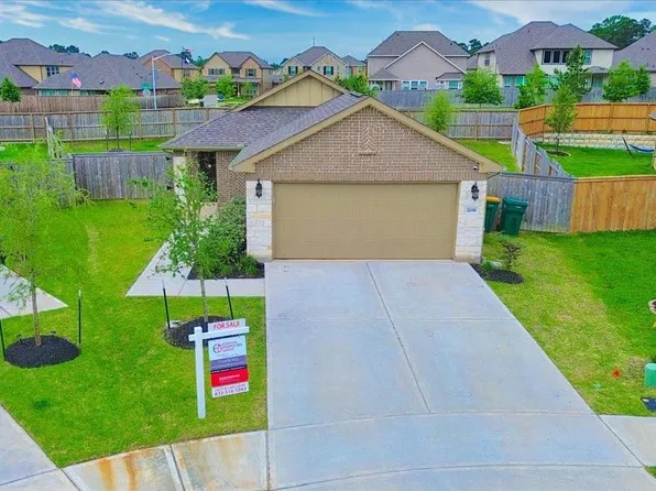 2051 W Darlington Oak Ct, Conroe, TX 77304