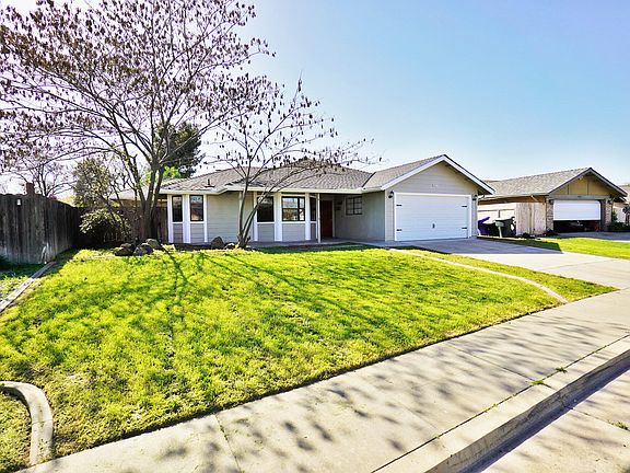 3rd image of 927 Birchwood Court
