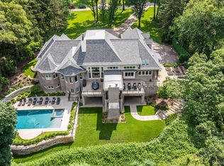 31145 Woodside Dr, Franklin, MI 48025