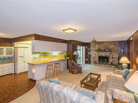 5th image of 5004 Doretta Ct
