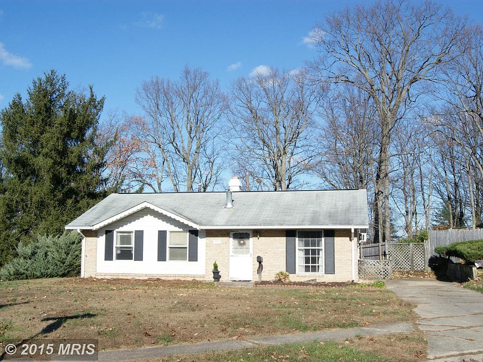 2nd image of 1900 Bellflower Ct