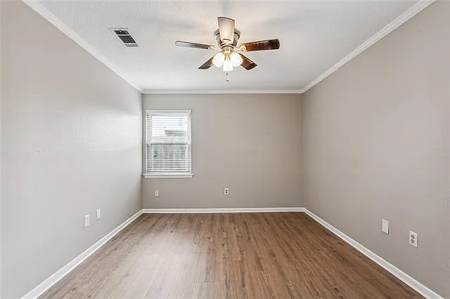 2204 Deerlick Ln — Photo 15