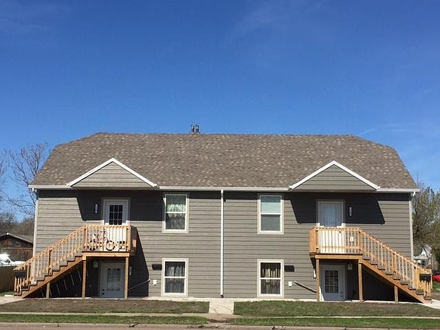 1st image of 118 N Willow St