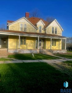 223 W 2nd Ave, Miller, SD, 57362